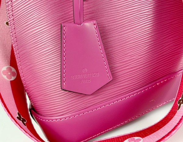 ルイヴィトンバッグ側面デザイン